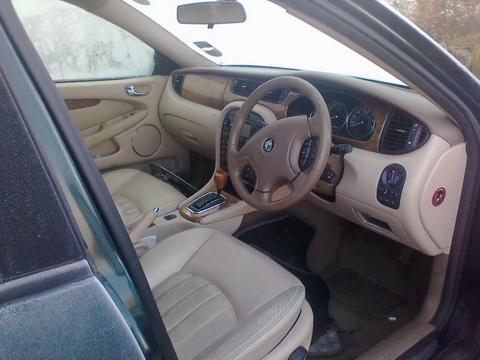 Подержанные Автозапчасти Jaguar X-TYPE 2001 2.5 автоматическая седан 4/5 d.  2012-06-12
